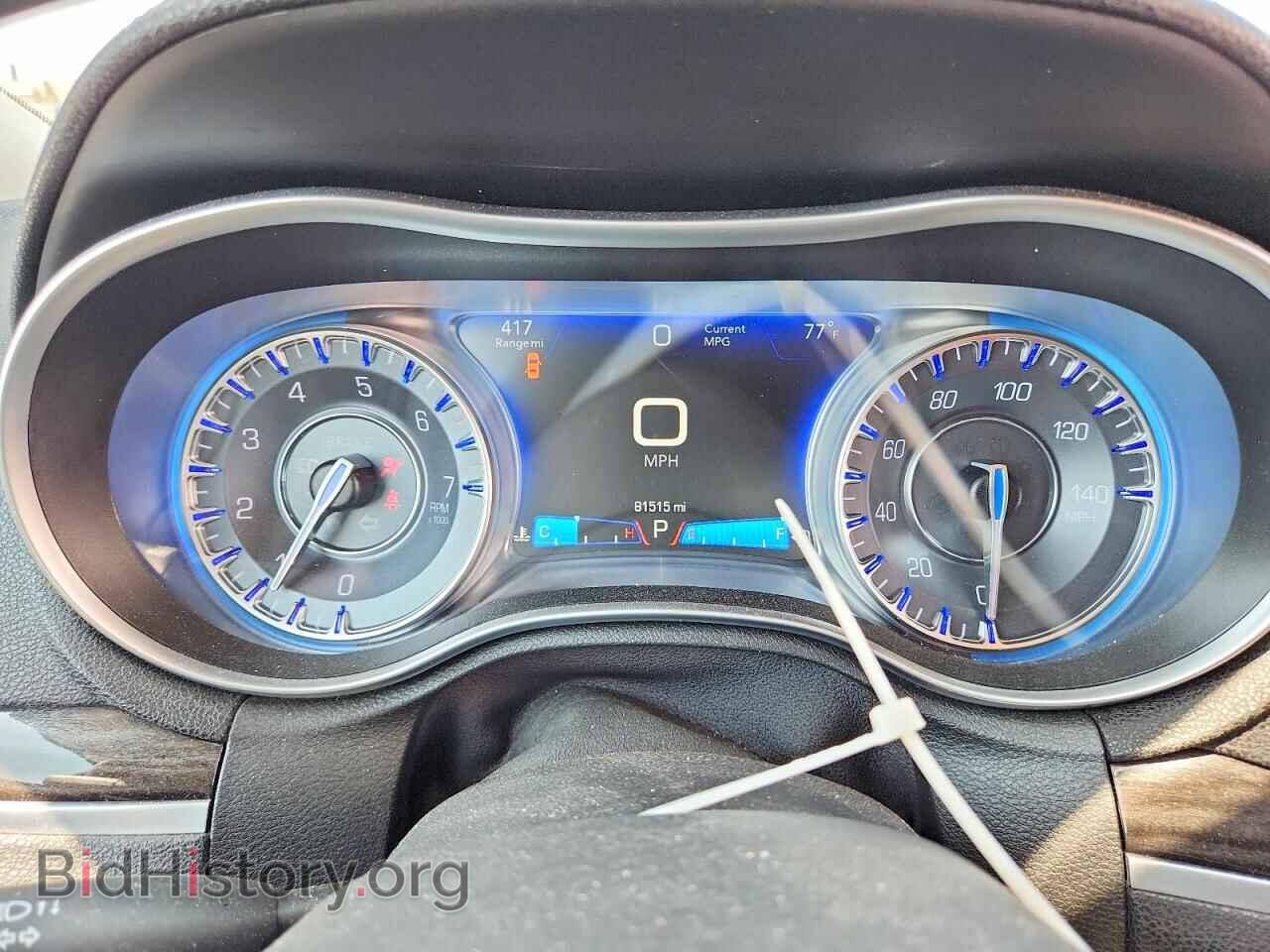 2016 CHRYSLER 300 - VIN: 2C3CCAAG7GH252375 - Фото 9
