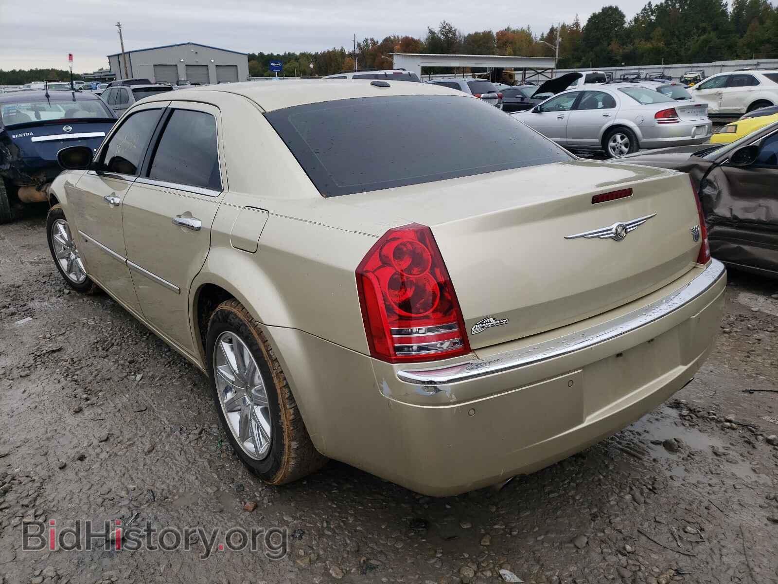 2010 CHRYSLER 300 - VIN: 2C3CA6CT0AH211168 - Фото 3