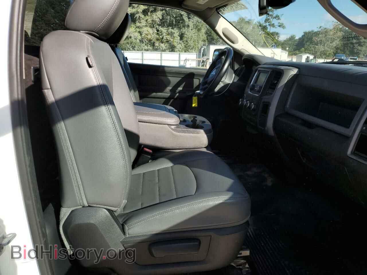 2014 RAM 1500 - VIN: 3C6JR6AG2EG313022 - Фото 5