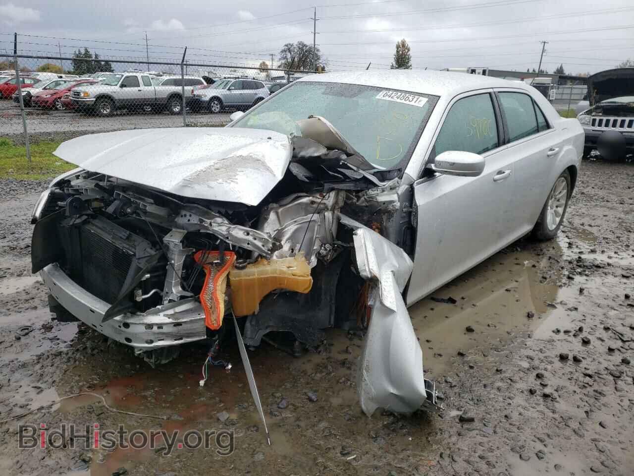 2012 CHRYSLER 300 - VIN: 2C3CCAAG7CH311483 - Фото 2