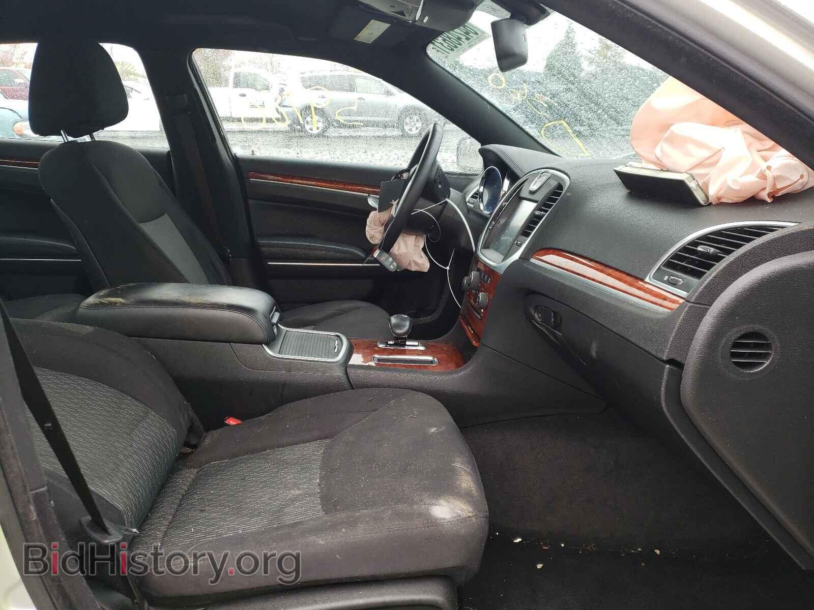 2012 CHRYSLER 300 - VIN: 2C3CCAAG7CH311483 - Фото 5