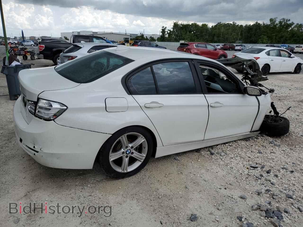2012 BMW 3 SERIES - VIN: WBA3A5C53CF343723 - Фото 3