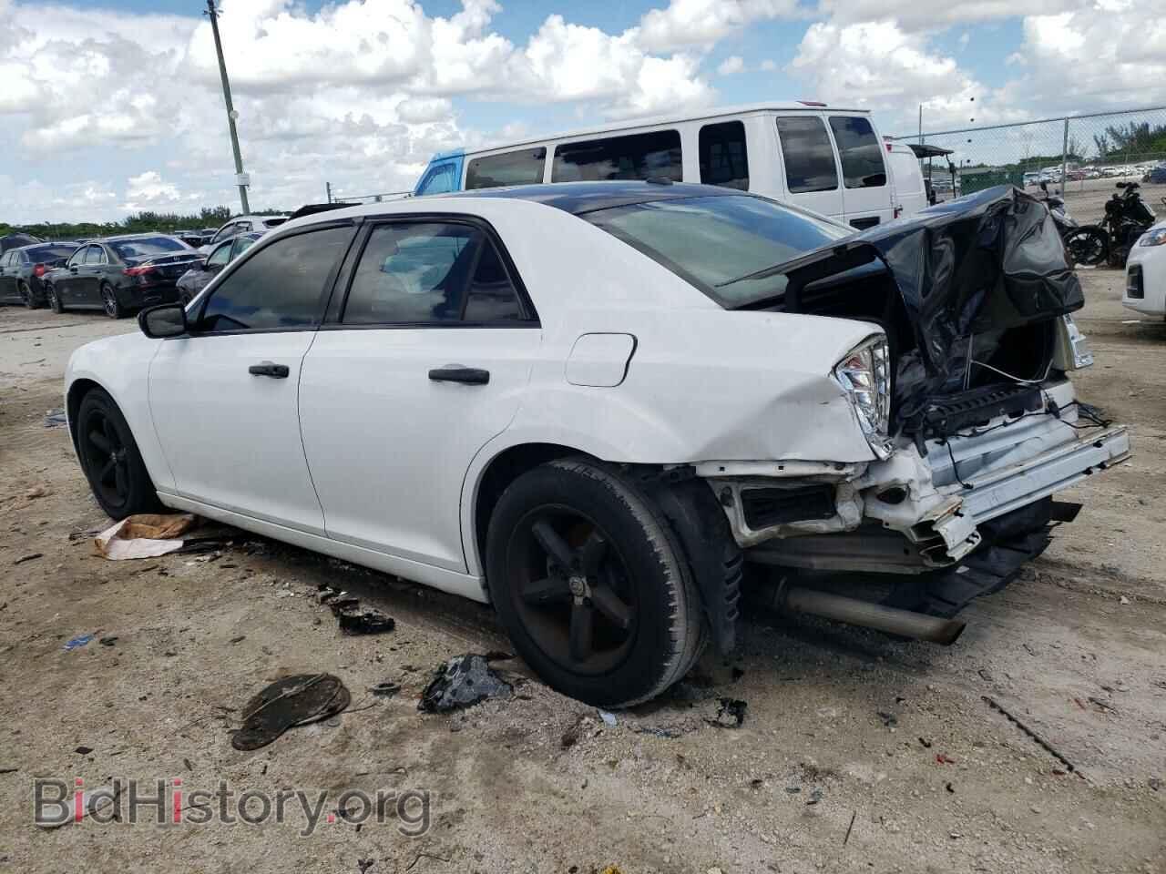2012 CHRYSLER 300 - VIN: 2C3CCABG2CH188903 - Photo 2