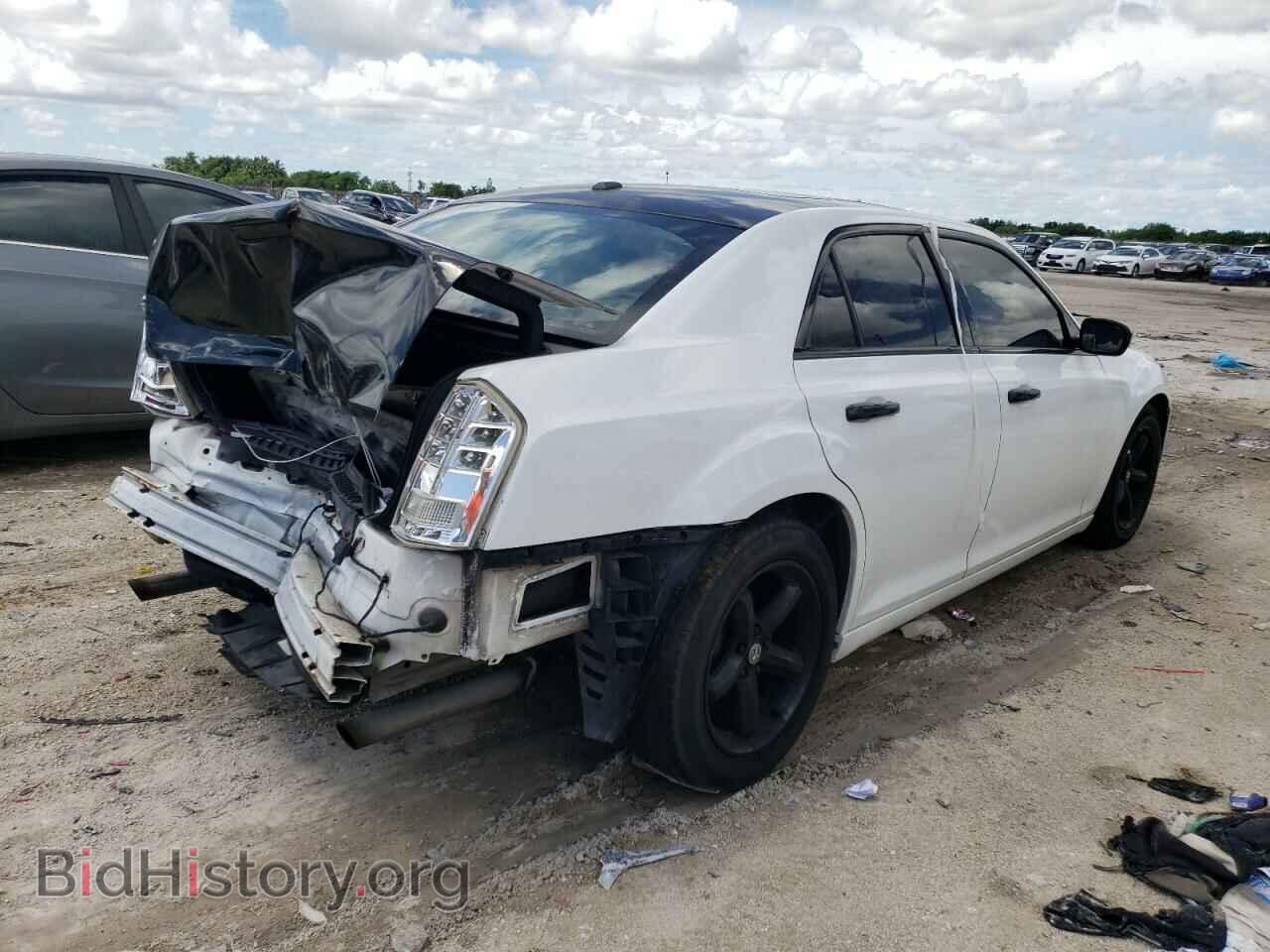 2012 CHRYSLER 300 - VIN: 2C3CCABG2CH188903 - Photo 3