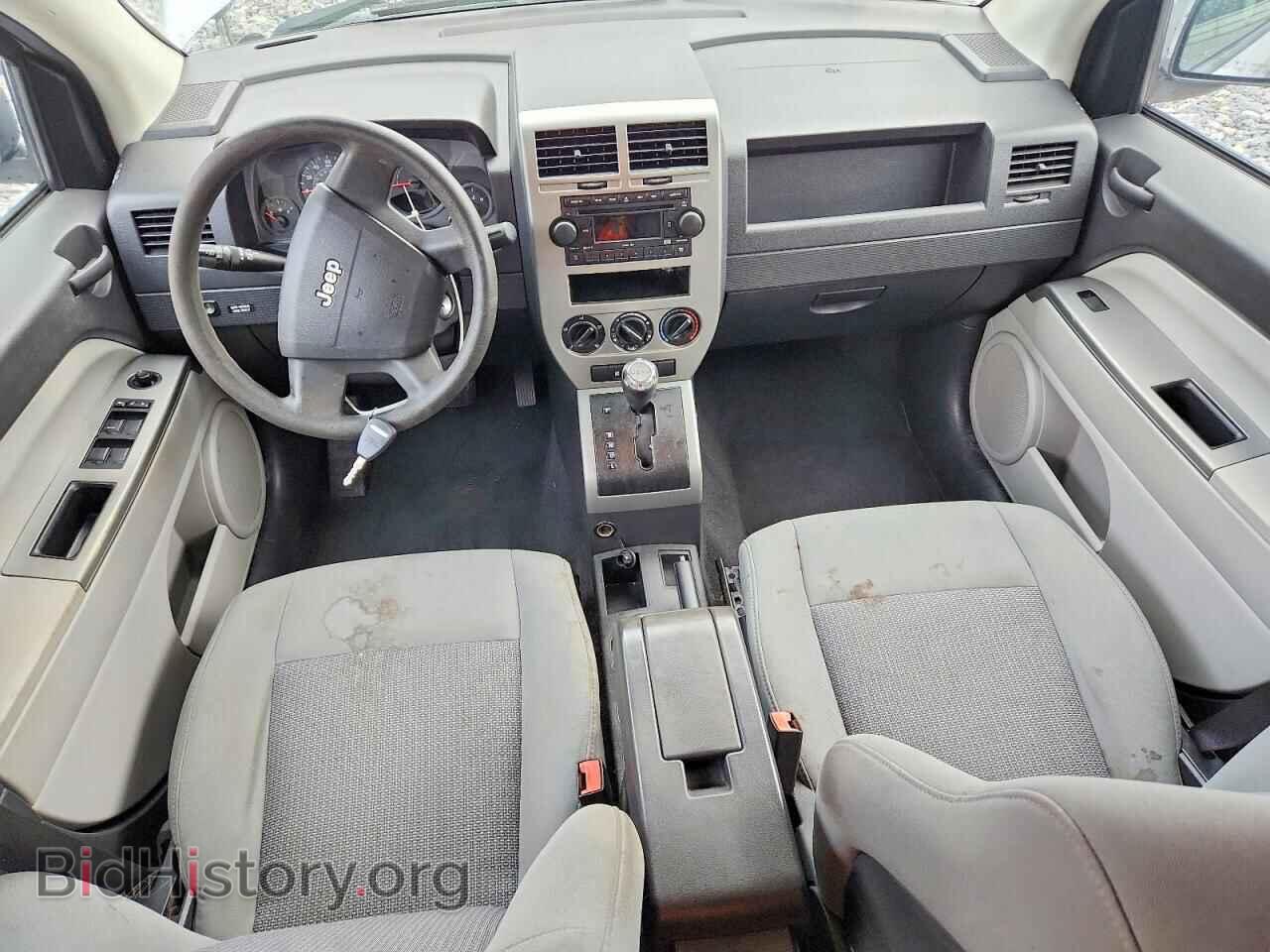 2007 JEEP COMPASS - VIN: 1J8FT47W47D359088 - Фото 8