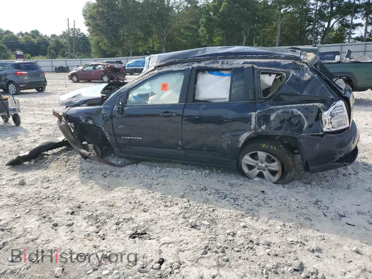 2011 JEEP COMPASS - VIN: 1J4NT1FA5BD170928 - Фото 2