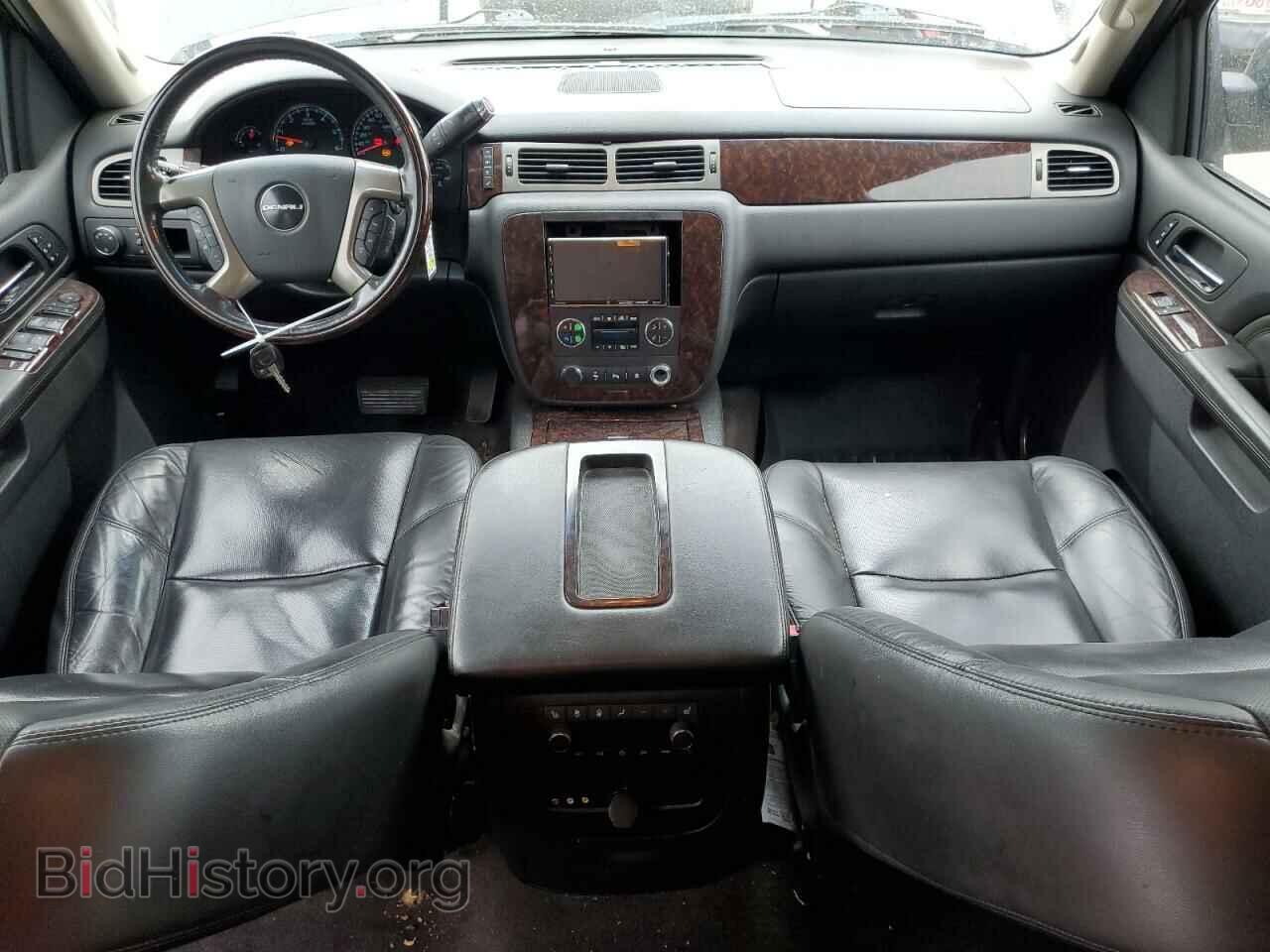 2011 GMC YUKON - VIN: 1GKS2EEF9BR280355 - Photo 8