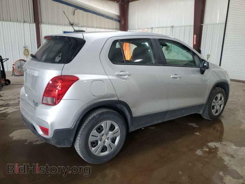 2017 Chevrolet TRAX (VIN KL7CJKSB7HB213965) — фото 3 из 12