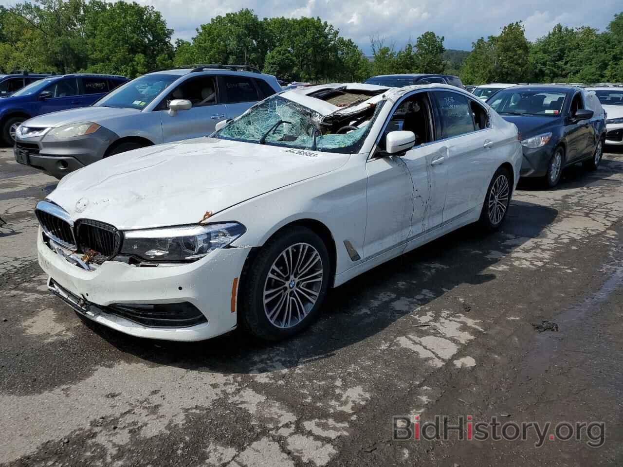 Photo WBAJE7C56KWW39650 - BMW 5 SERIES 2019