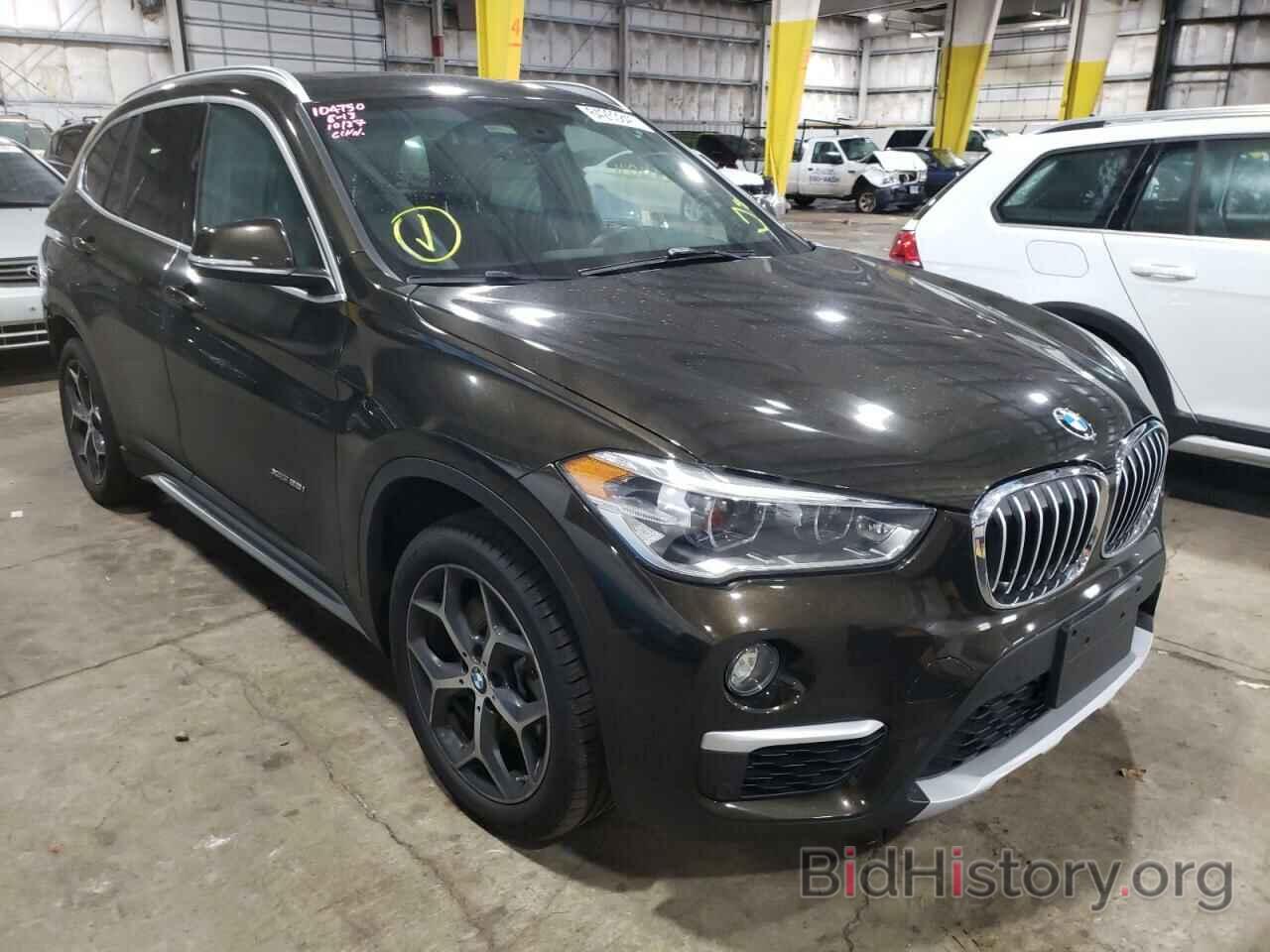 Фотография WBXHT3C31H5F81711 - BMW X1 2017