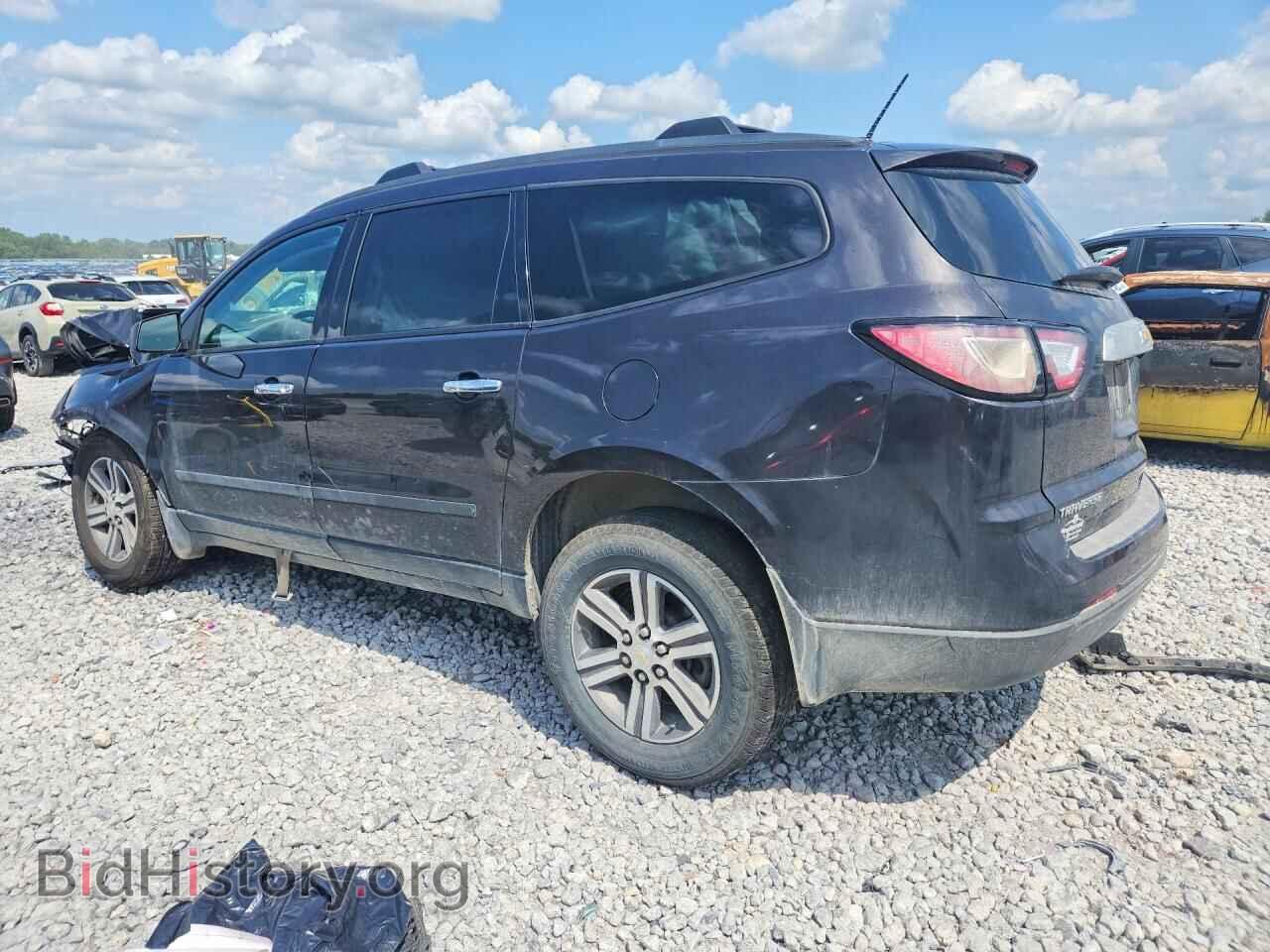 2017 CHEVROLET TRAVERSE - VIN: 1GNKVFKD6HJ261966 - Photo 2
