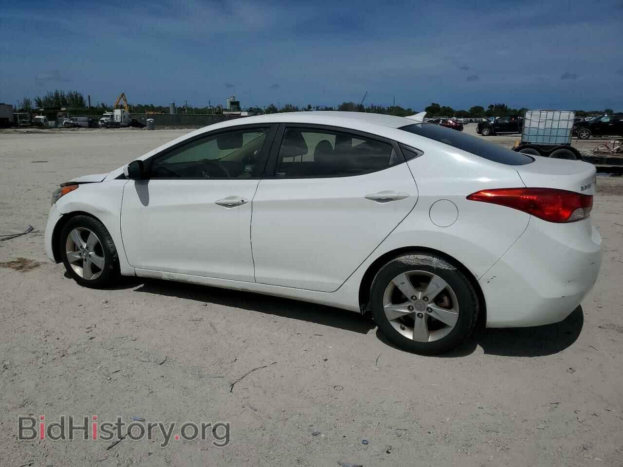 2013 HYUNDAI ELANTRA - VIN: 5NPDH4AE3DH310549 - Фото 2