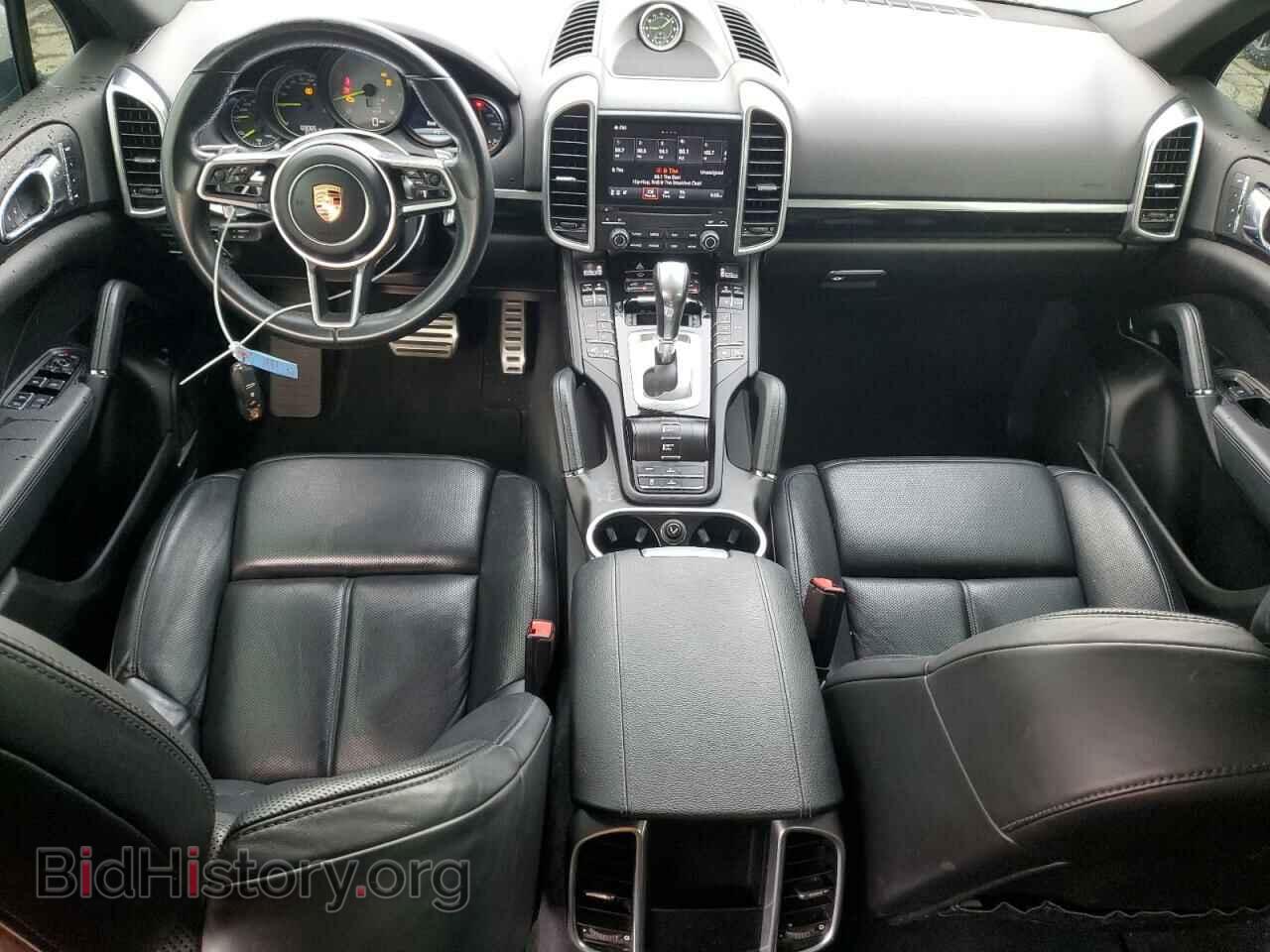 2017 PORSCHE CAYENNE - VIN: WP1AE2A21HLA74733 - Фото 8