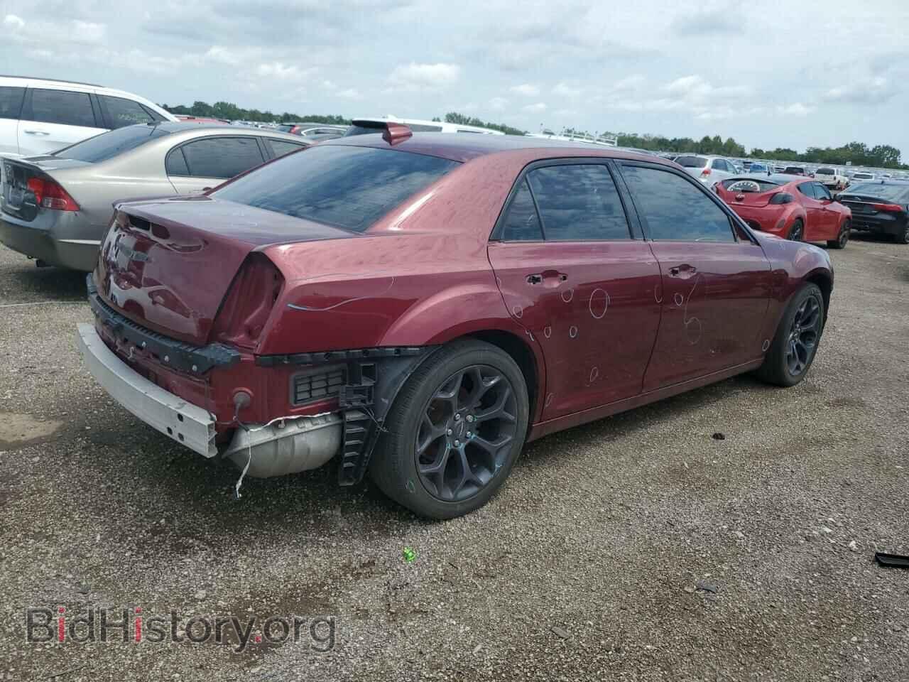 2019 CHRYSLER 300 - VIN: 2C3CCAAG3KH614503 - Фото 3
