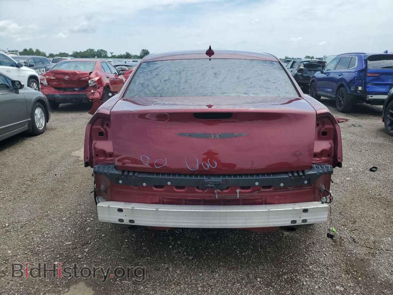2019 CHRYSLER 300 - VIN: 2C3CCAAG3KH614503 - Фото 6