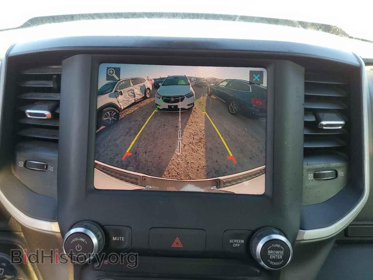 2020 RAM 1500 - VIN: 1C6SRFFT3LN246638 - Фото 9