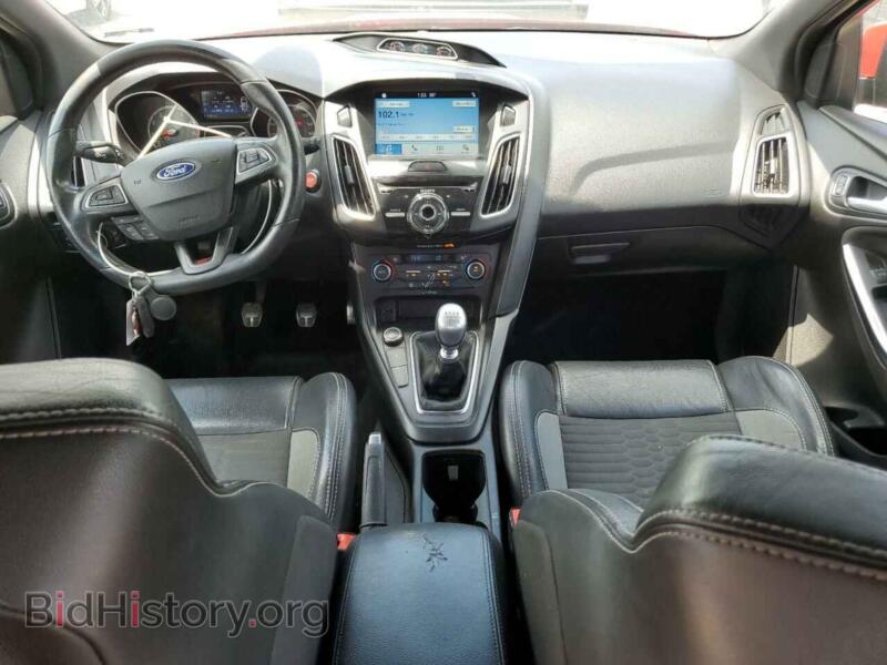 2017 Ford FOCUS (VIN 1FADP3L96HL333375) — photo 8 of 14