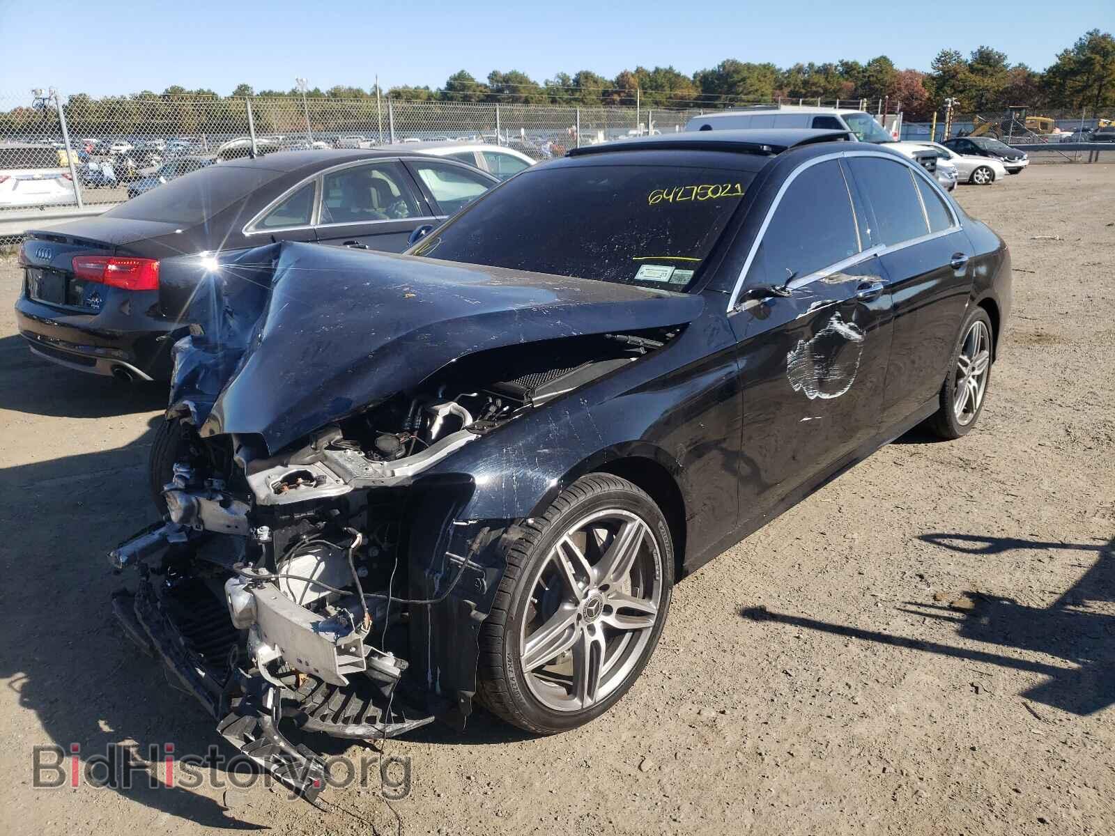 2018 MERCEDES-BENZ E-CLASS - VIN: WDDZF4KBXJA371146 - Фото 2