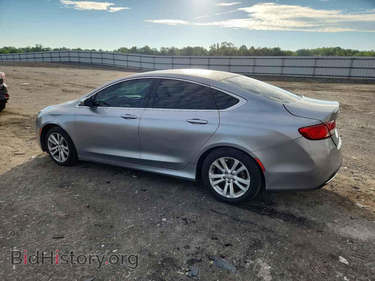 2015 CHRYSLER 200 - VIN: 1C3CCCABXFN677482 - Фото 2
