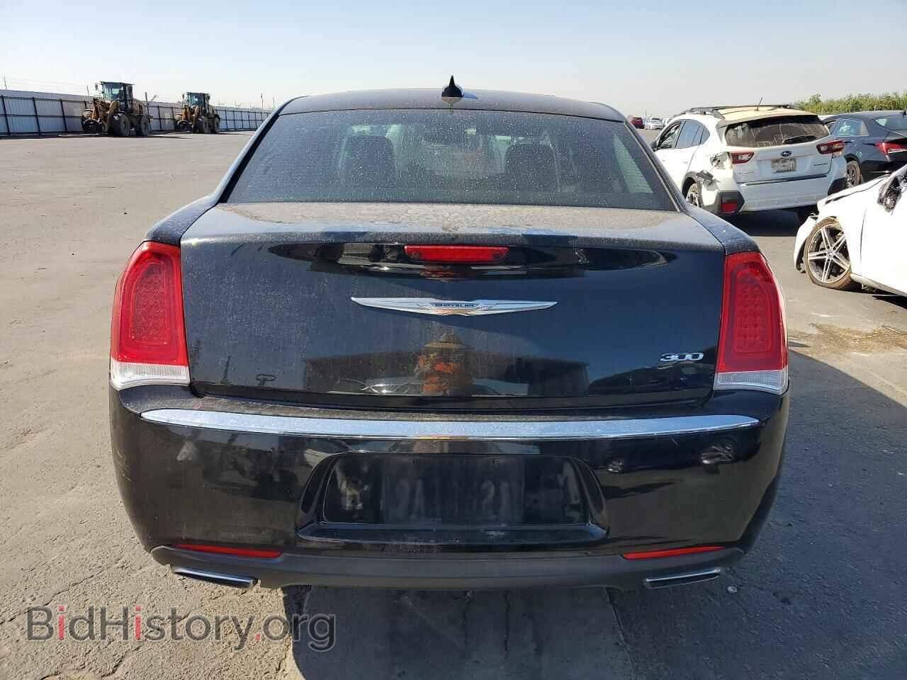 2016 CHRYSLER 300 - VIN: 2C3CCAAG2GH224323 - Photo 6