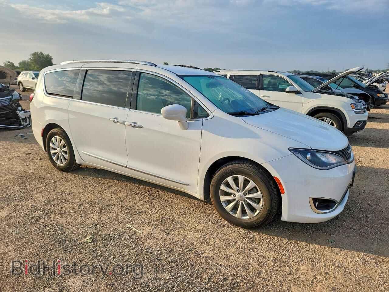 2018 CHRYSLER PACIFICA - VIN: 2C4RC1BGXJR136447 - Фото 4
