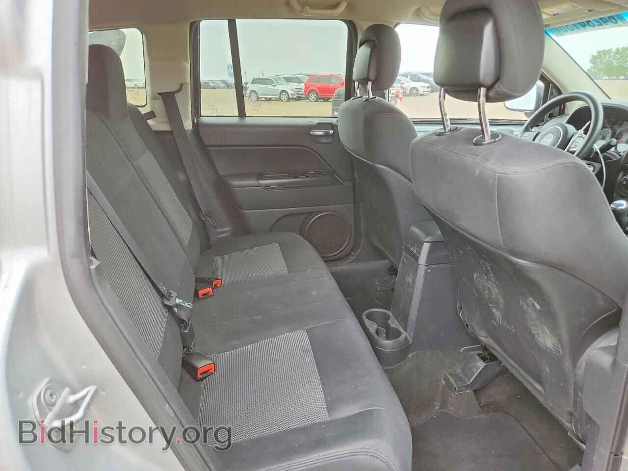 2012 JEEP COMPASS - VIN: 1C4NJDABXCD663292 - Photo 11