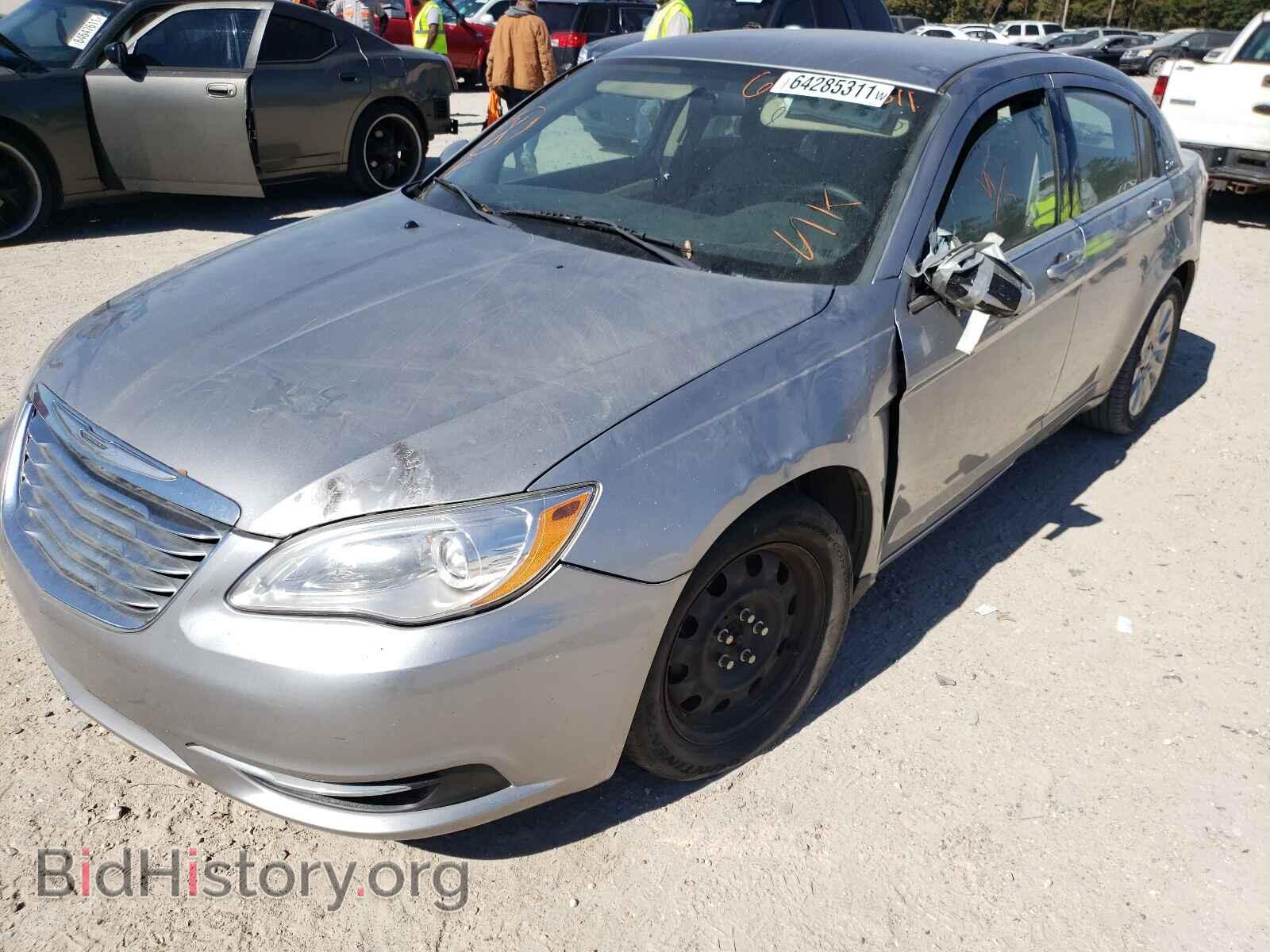 2013 CHRYSLER 200 - VIN: 1C3CCBAB9DN733497 - Photo 2