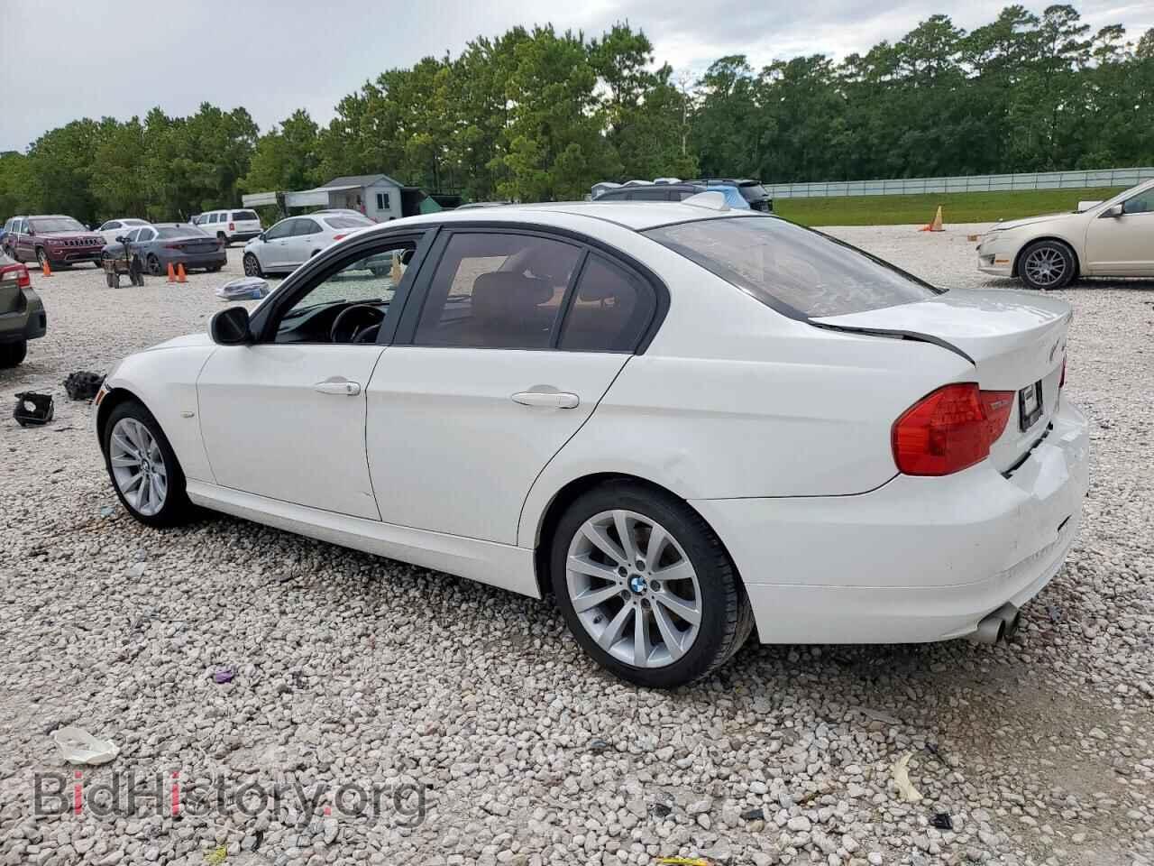 2011 BMW 3 SERIES - VIN: WBAPH7C5XBE677048 - Фото 2