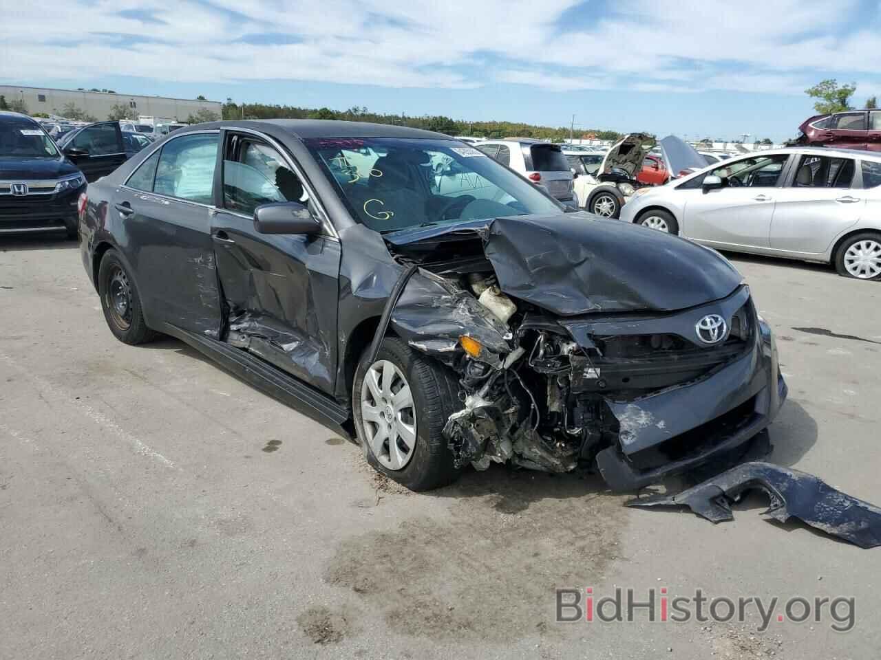 Photo 4T1BF3EK2BU188465 - TOYOTA CAMRY 2011