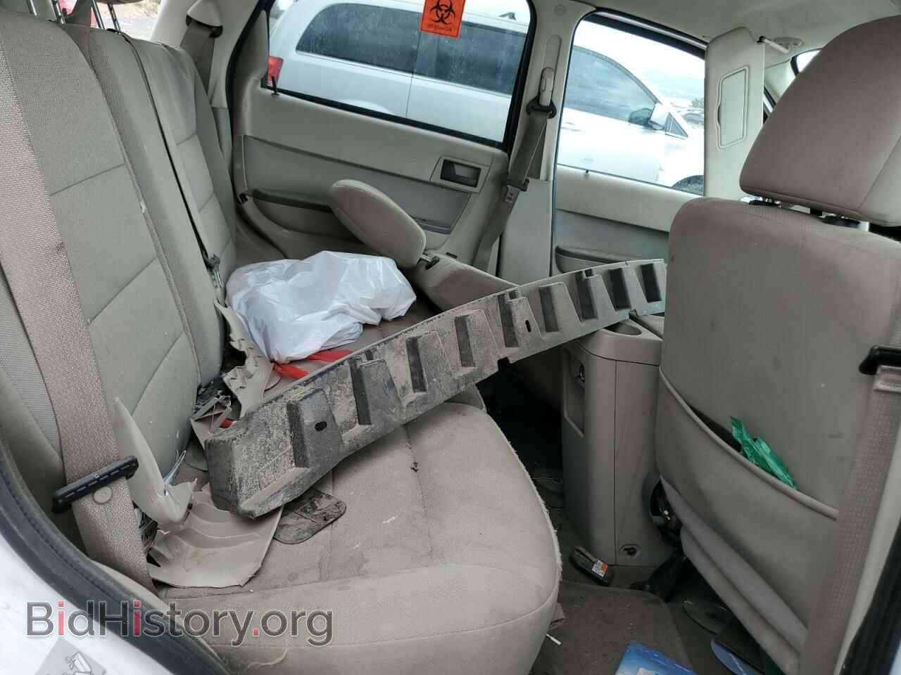 2011 FORD ESCAPE - VIN: 1FMCU9D75BKB92046 - Фото 11