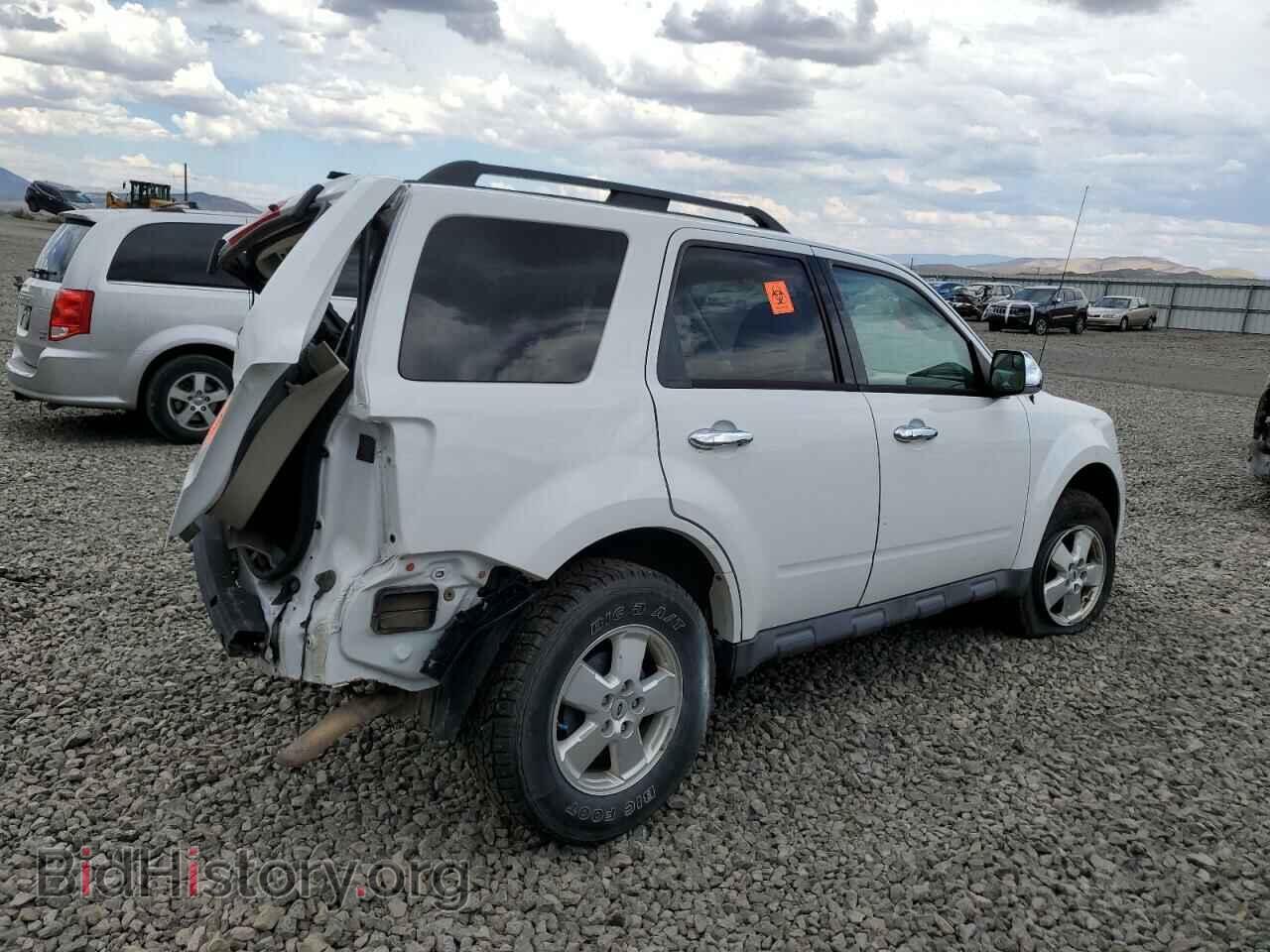2011 FORD ESCAPE - VIN: 1FMCU9D75BKB92046 - Фото 3