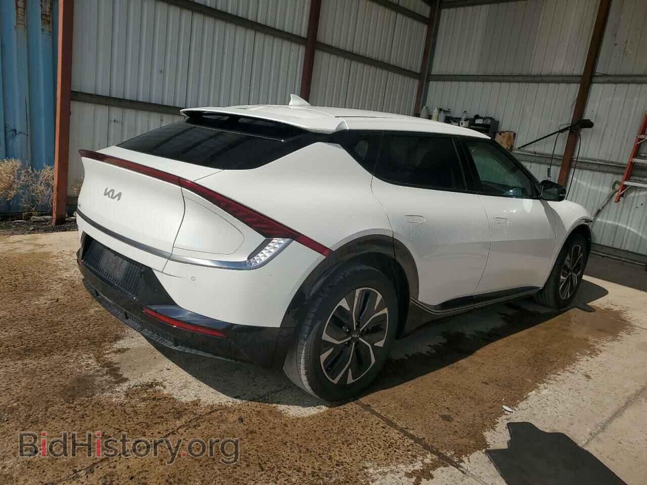 2023 KIA EV6 LIGHT - VIN: KNDC34LA2P5606252 - Photo 3
