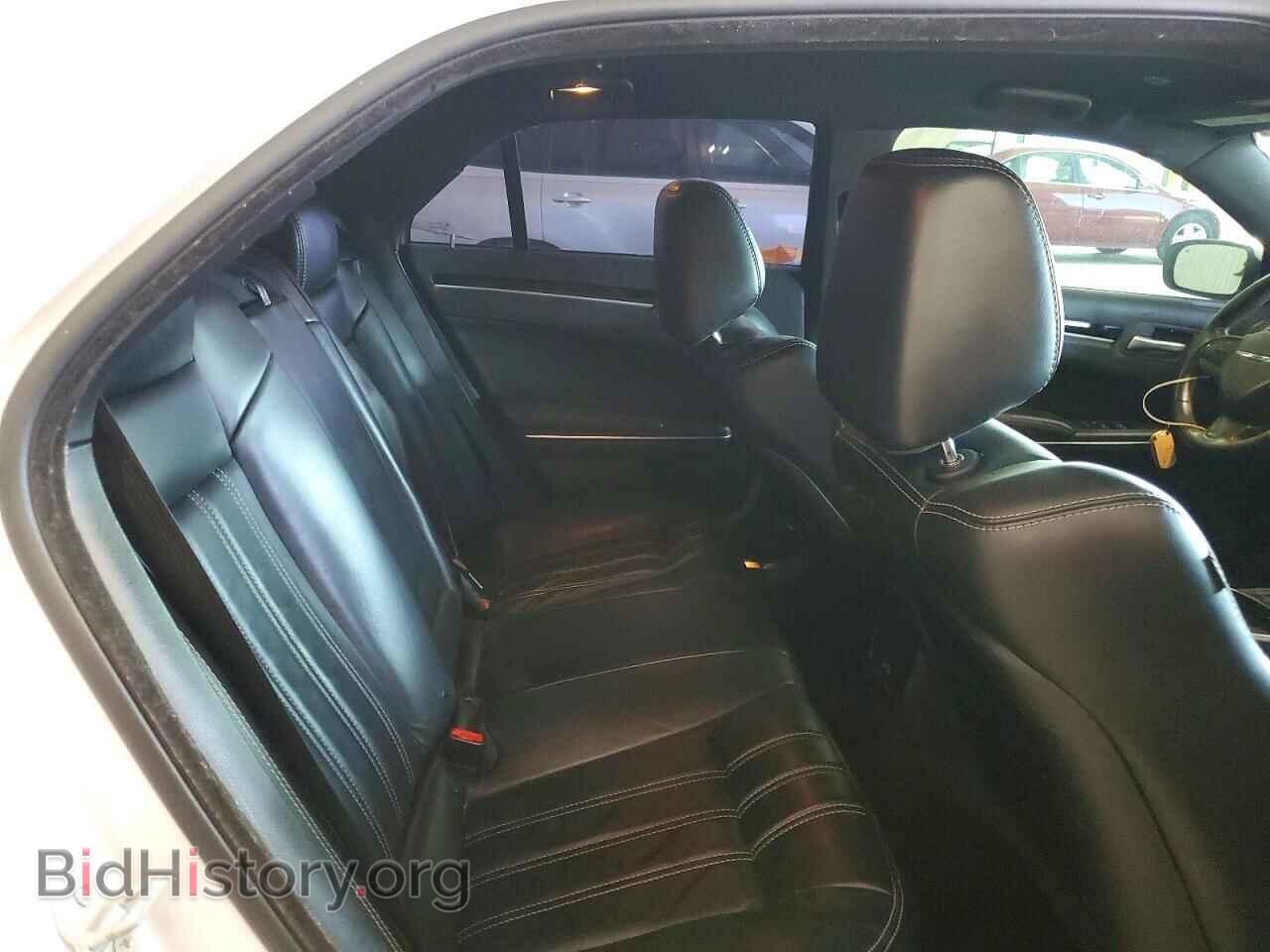 2018 CHRYSLER 300 - VIN: 2C3CCAGG2JH141392 - Photo 10