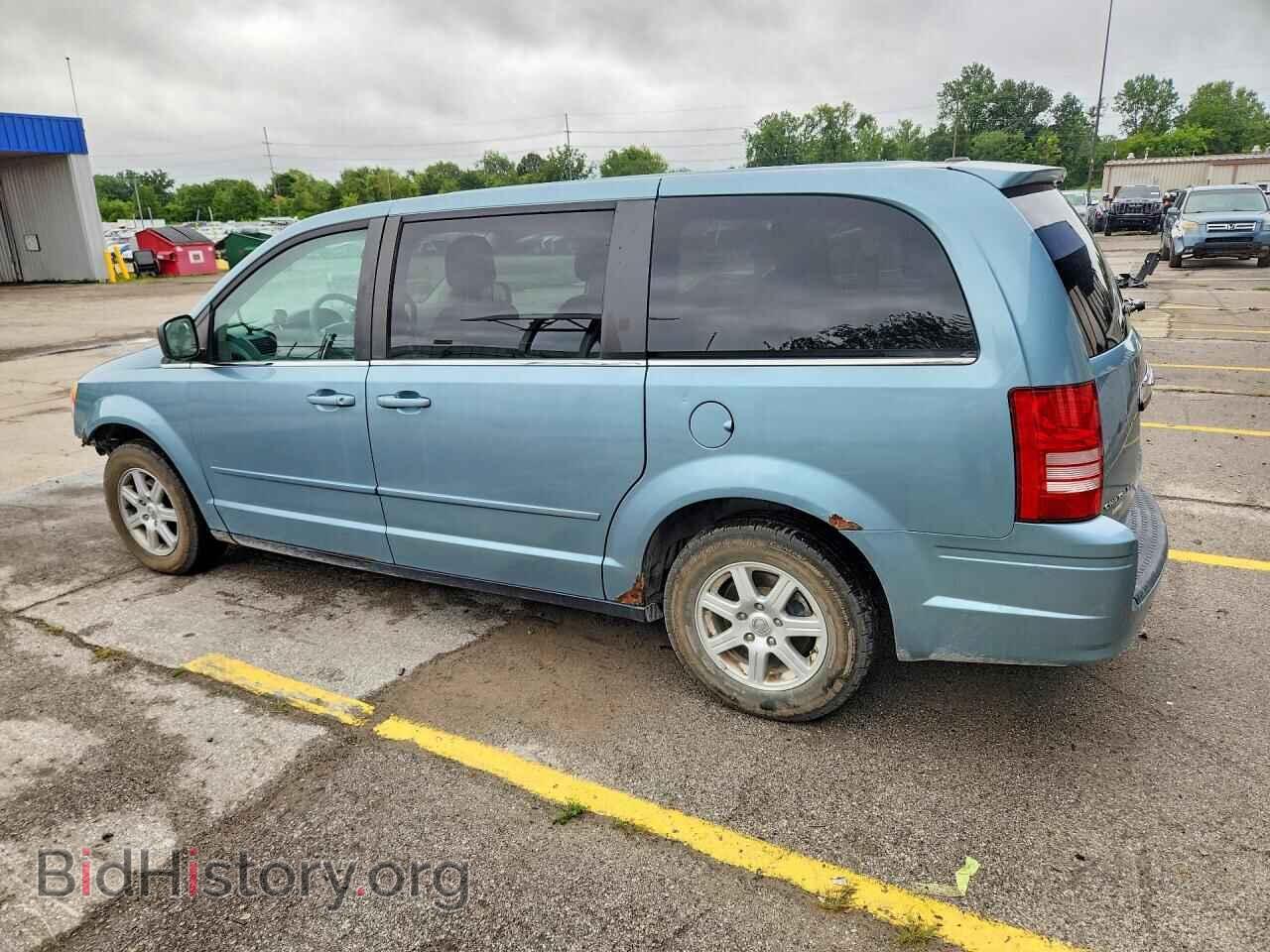 2010 CHRYSLER MINIVAN - VIN: 2A4RR2D14AR431339 - Фото 2