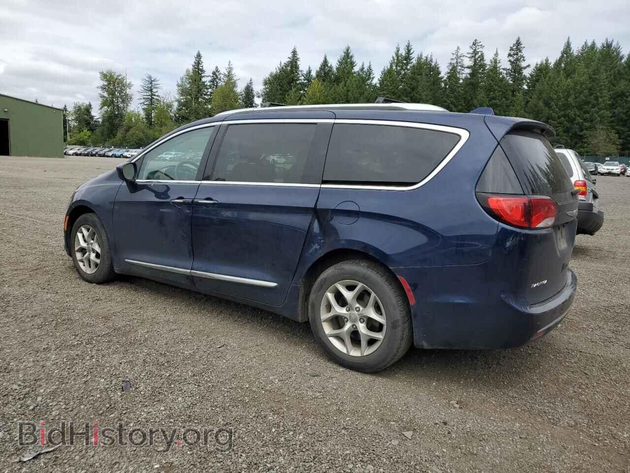2017 CHRYSLER PACIFICA - VIN: 2C4RC1EG1HR734321 - Фото 2