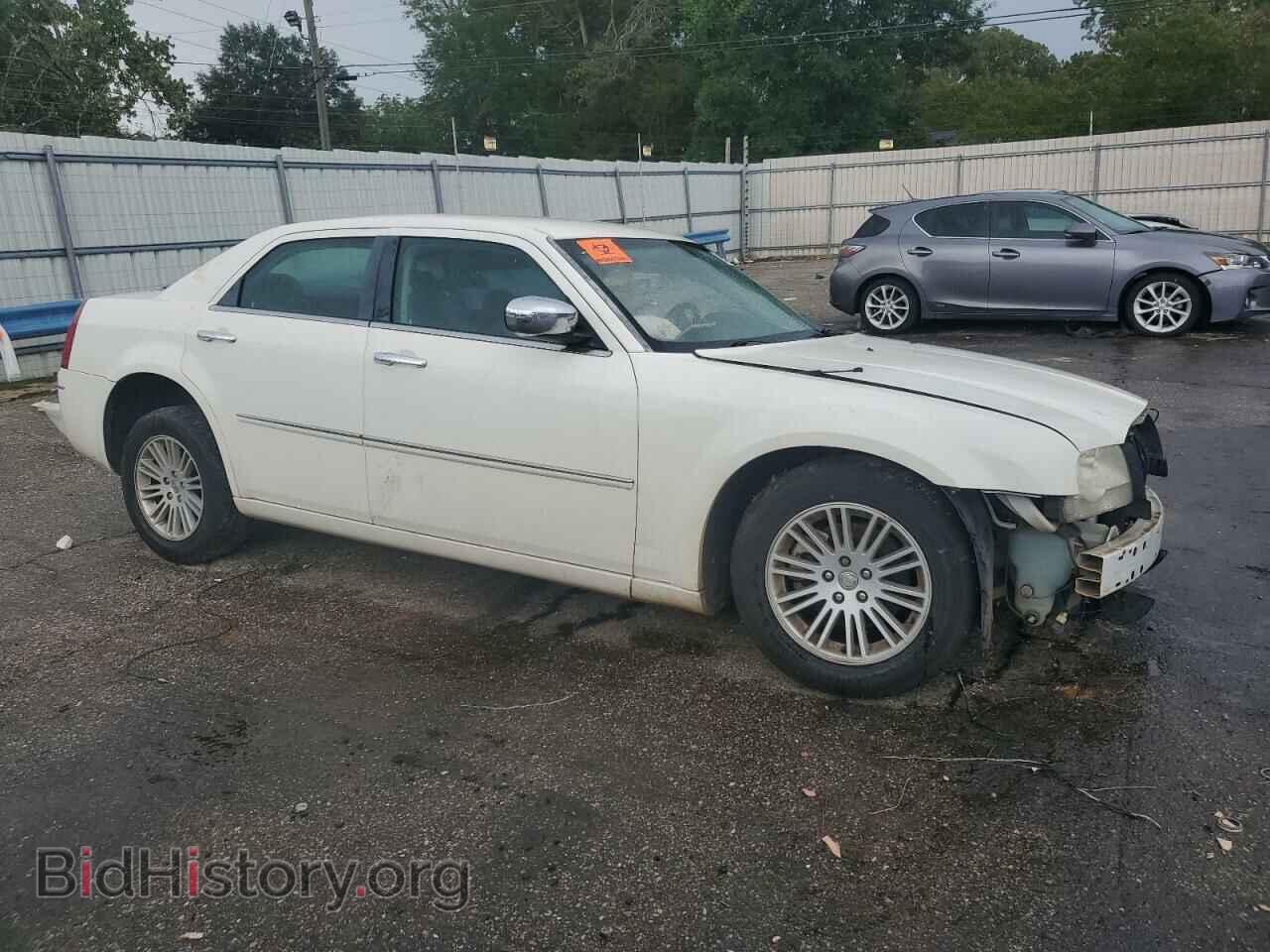 2010 CHRYSLER 300 - VIN: 2C3CA5CVXAH225638 - Фото 4