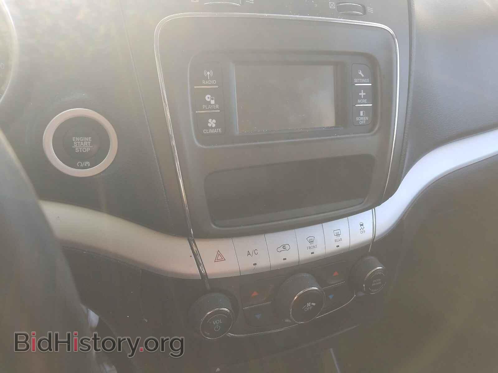 2018 DODGE JOURNEY - VIN: 3C4PDCAB7JT295171 - Фото 9