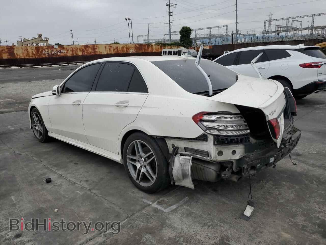 2015 MERCEDES-BENZ E-CLASS - VIN: WDDHF8JB0FB110131 - Фото 2