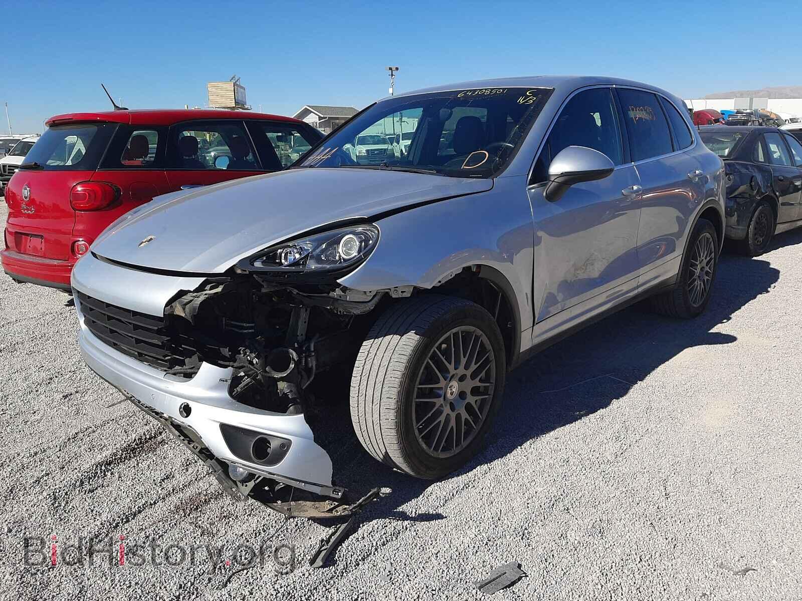 2016 PORSCHE CAYENNE - VIN: WP1AA2A24GLA04590 - Фото 2