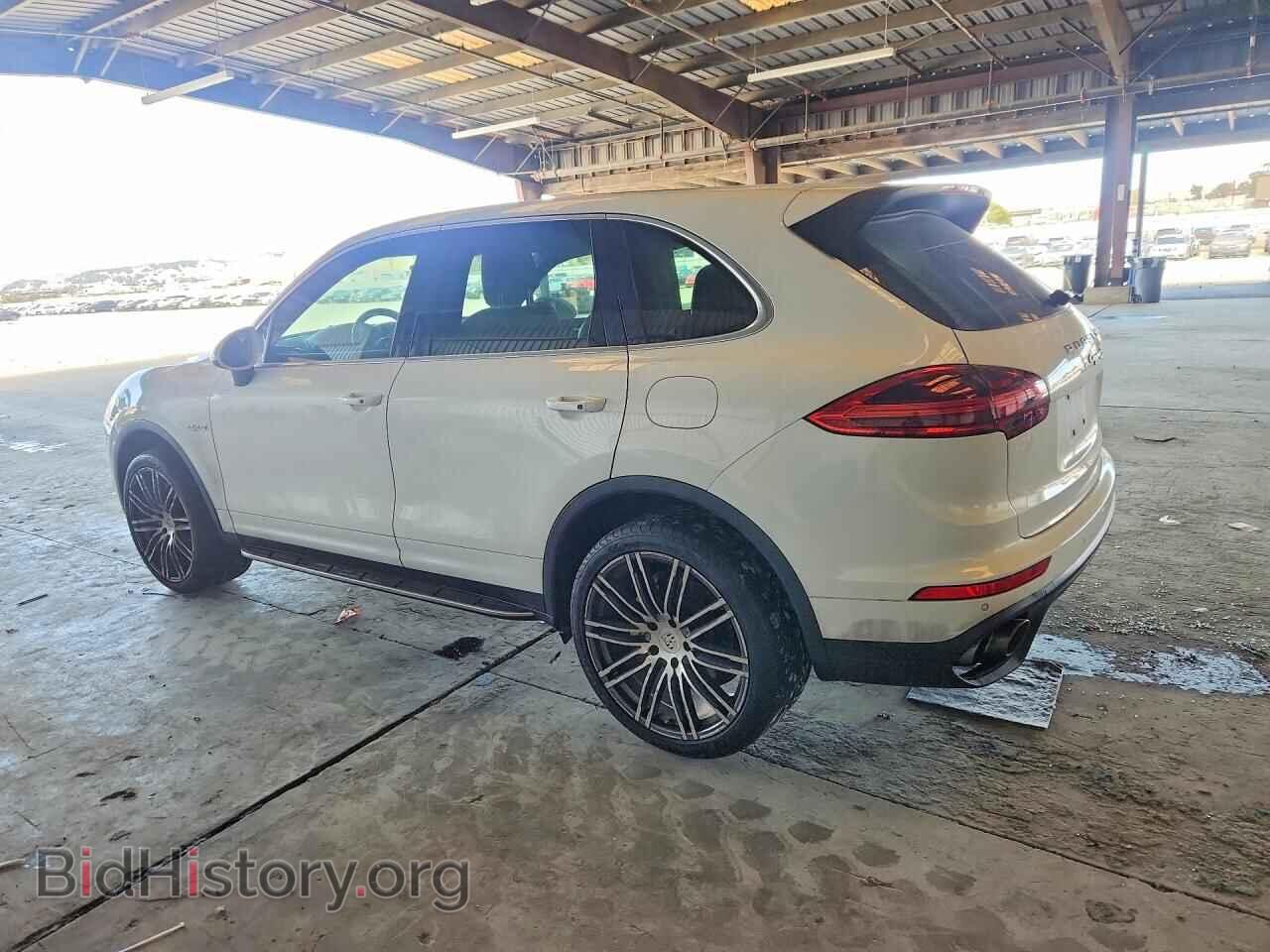 2016 PORSCHE CAYENNE - VIN: WP1AE2A2XGLA62742 - Фото 2
