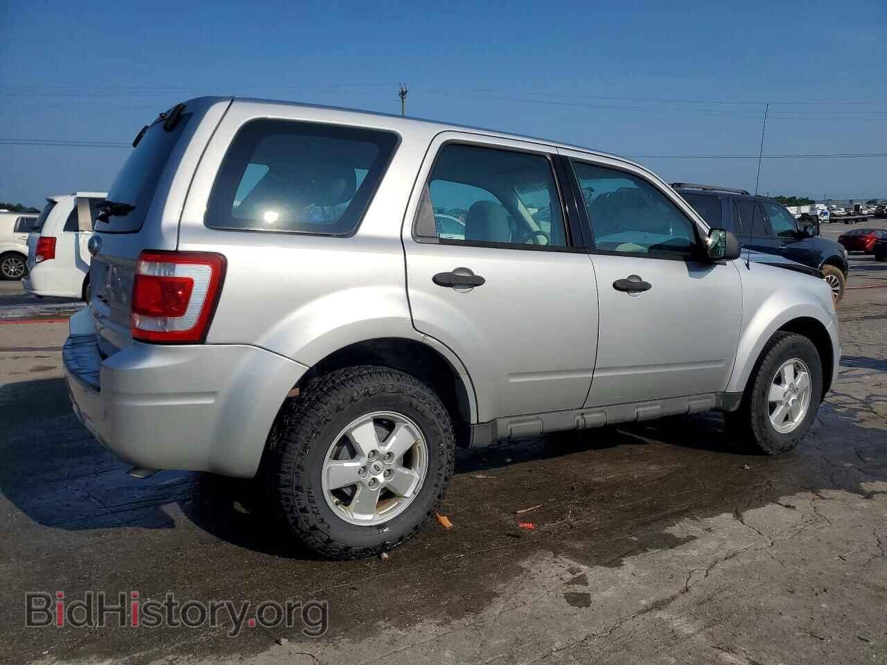 2011 FORD ESCAPE - VIN: 1FMCU0C75BKC21882 - Photo 3