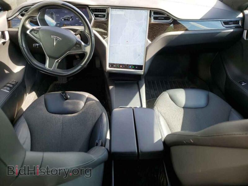2016 Tesla MODEL S (VIN 5YJSA1E28GF160466) — фото 8 из 12