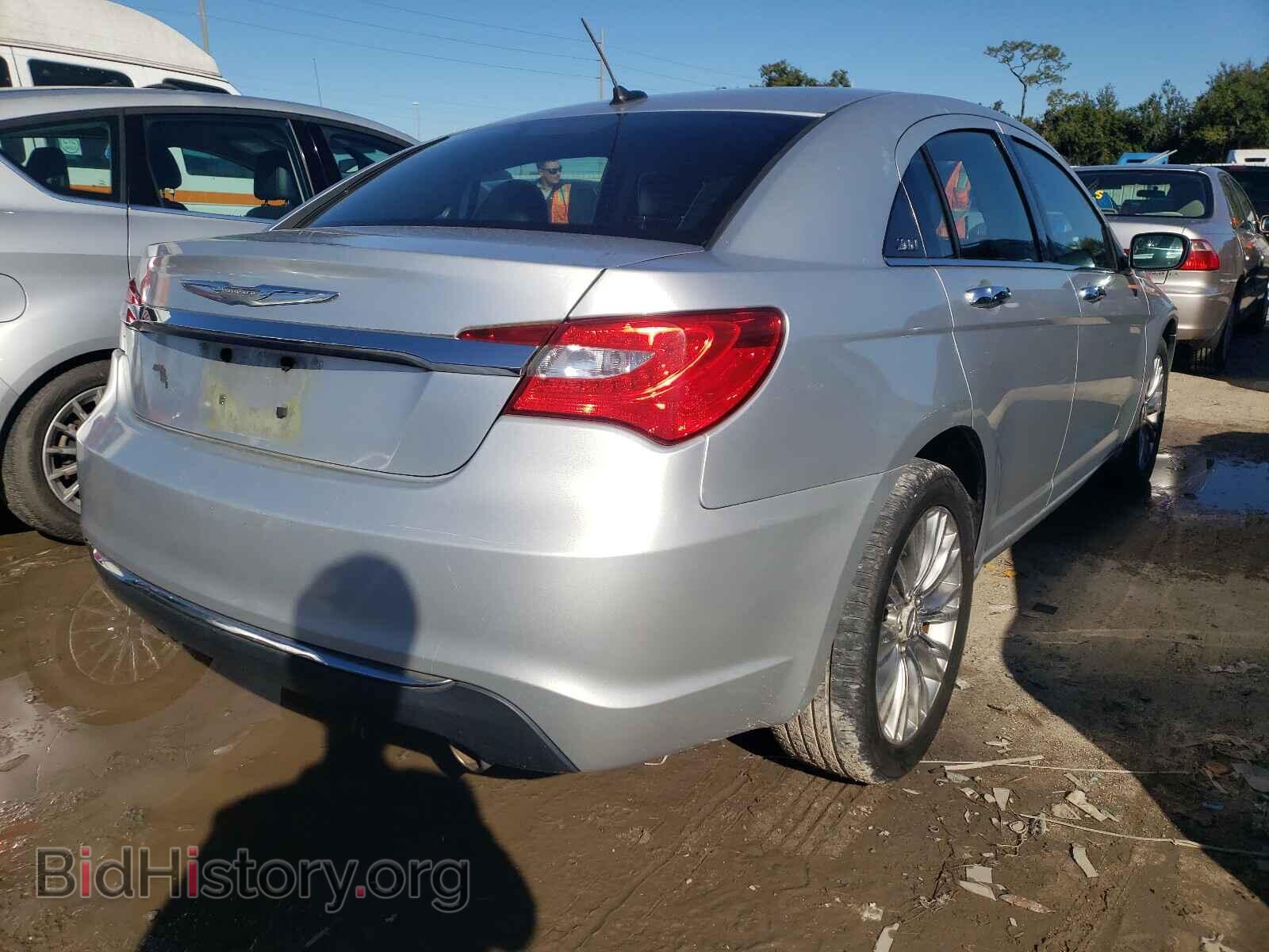 2011 CHRYSLER 200 - VIN: 1C3BC2FG9BN580214 - Фото 4