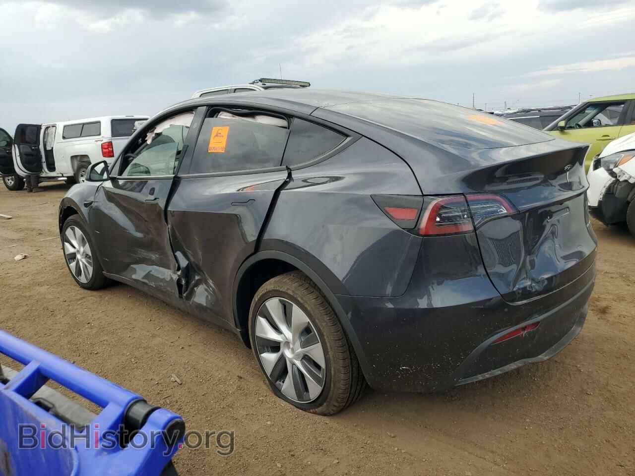 2024 TESLA MODEL Y - VIN: 7SAYGDEE9RF072858 - Фото 2