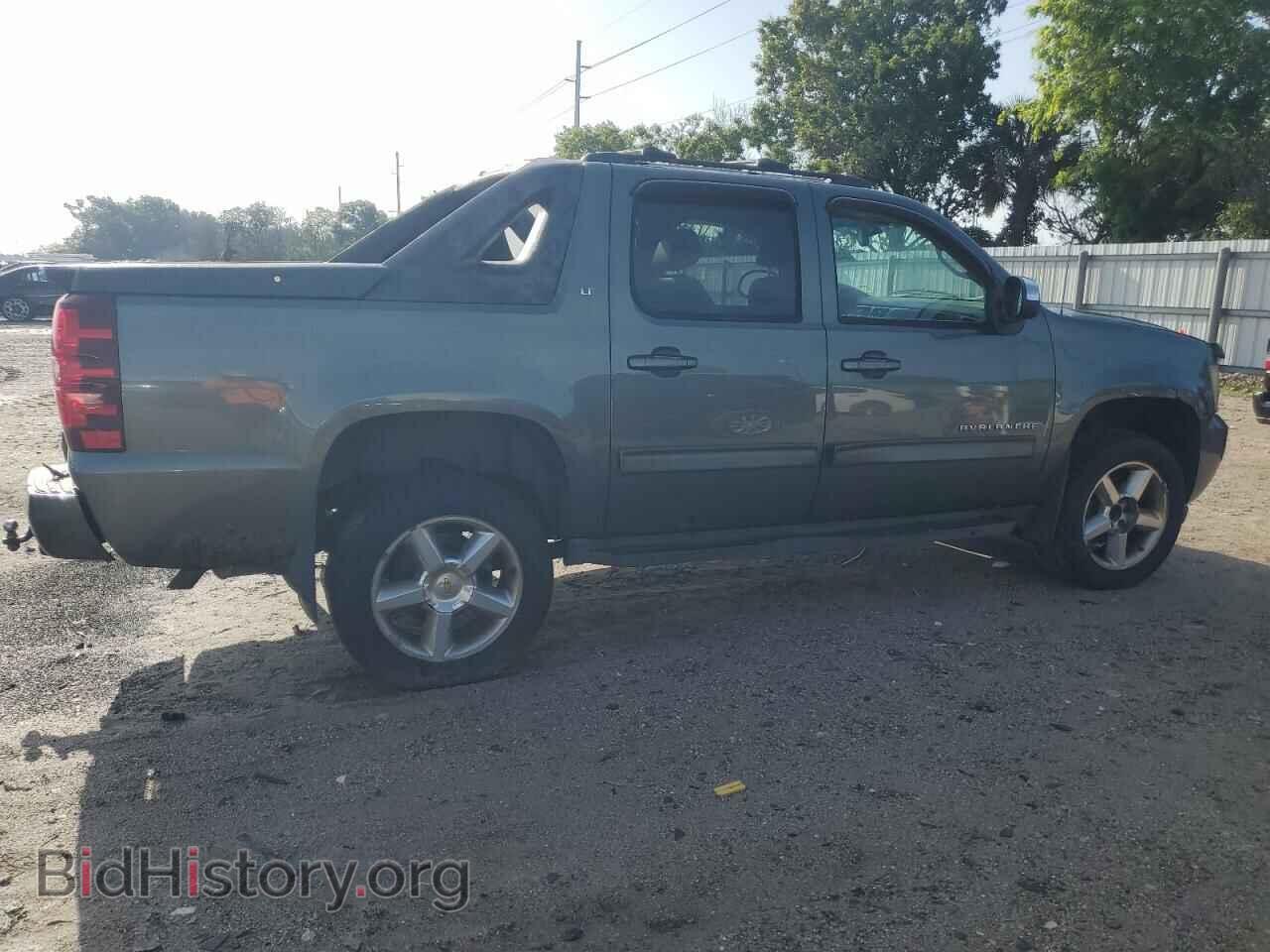 2011 CHEVROLET AVALANCHE - VIN: 3GNTKFE38BG123113 - Фото 3