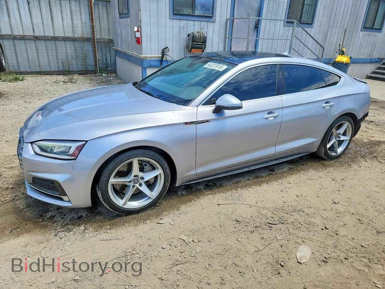 Photo WAUDNCF56KA059720 - AUDI A5 2019