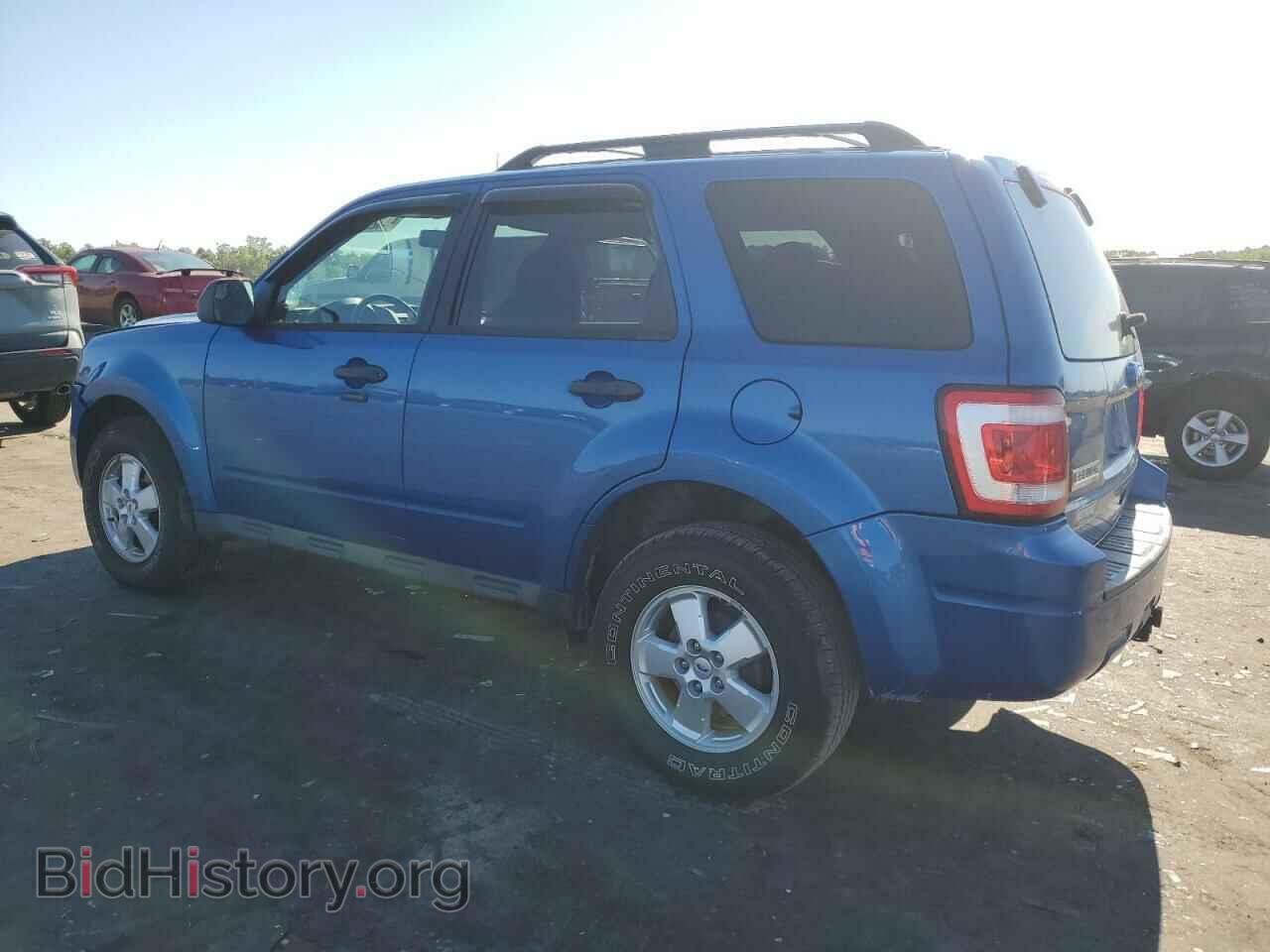 2011 FORD ESCAPE - VIN: 1FMCU9DG2BKA67151 - Фото 2