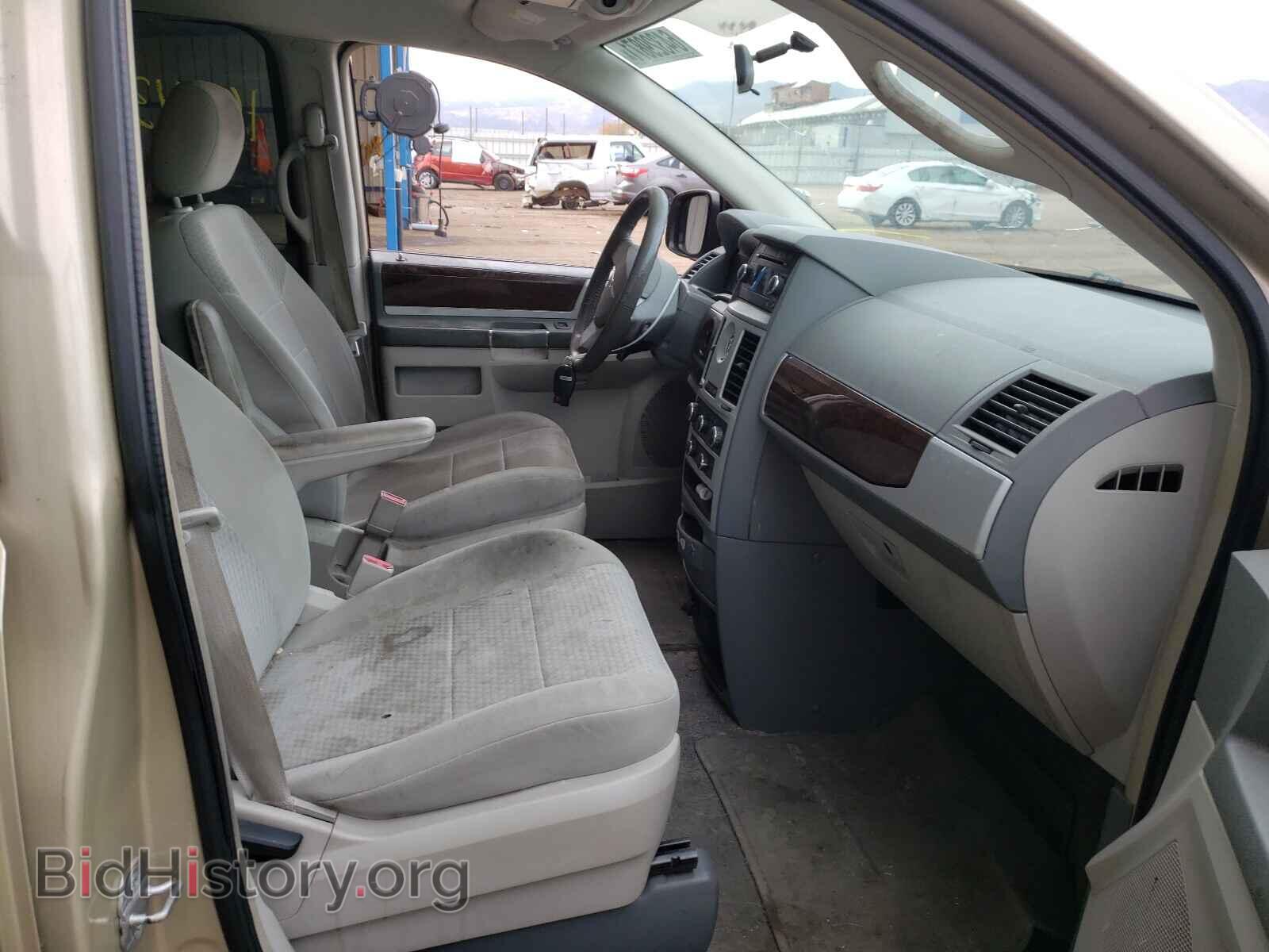 2010 CHRYSLER MINIVAN - VIN: 2A4RR5D1XAR270951 - Фото 5