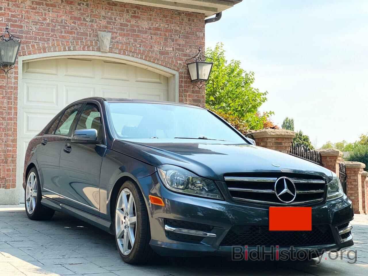 Photo WDDGF4HB6DA784748 - MERCEDES-BENZ C-CLASS 2013