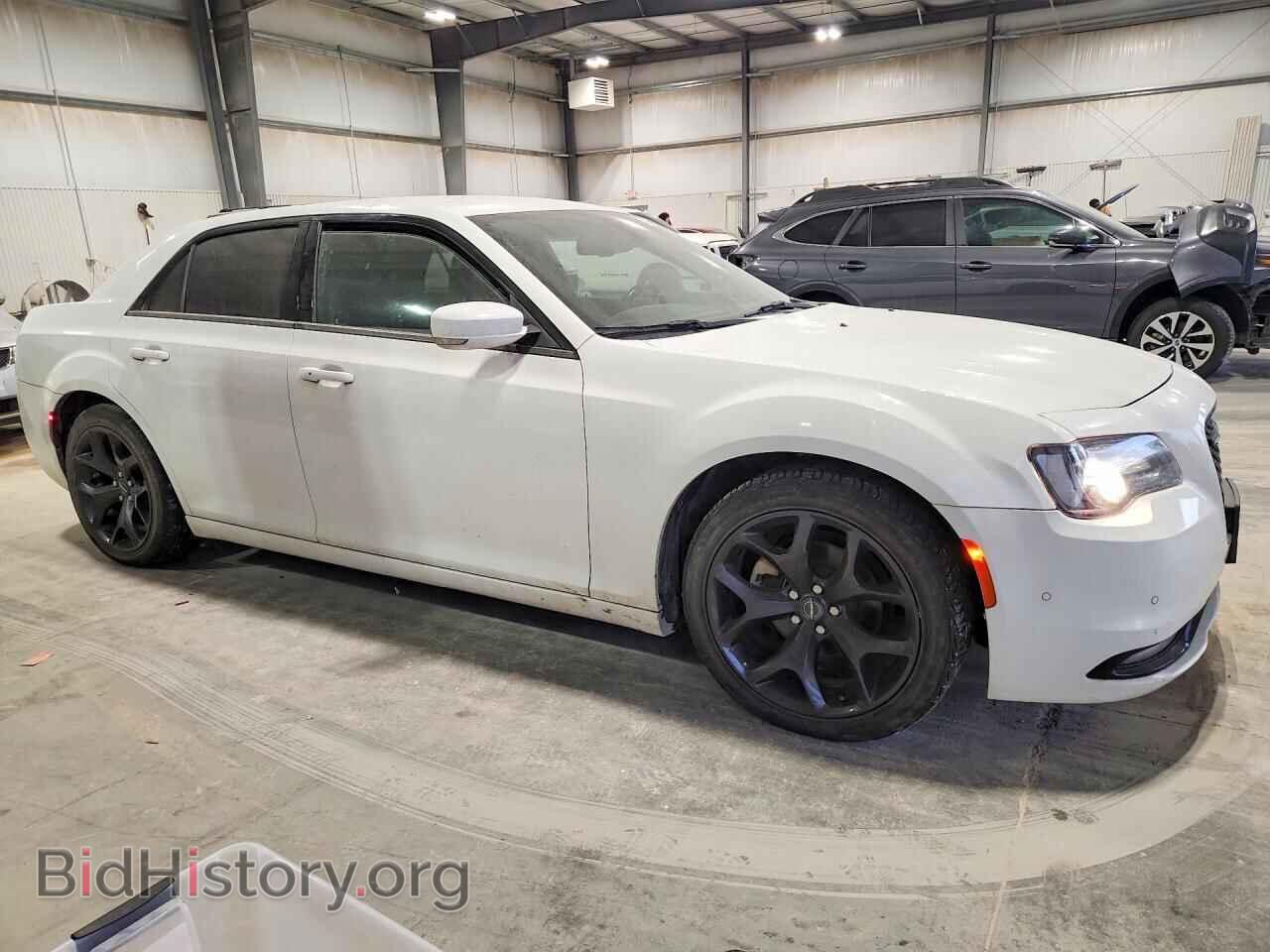 2021 CHRYSLER 300 - VIN: 2C3CCABG3MH598899 - Фото 4